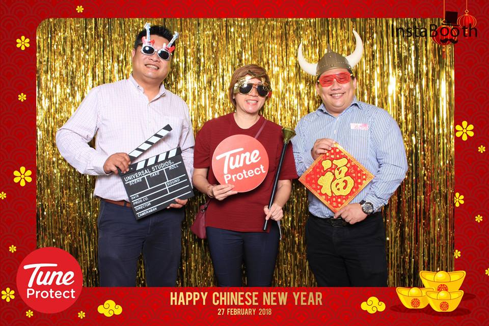 photobooth - Tune Protect  New Year dinner